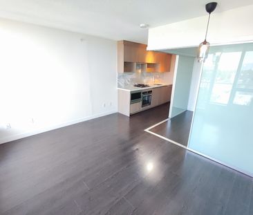 Park Avenue One Bedroom Condo - Photo 2
