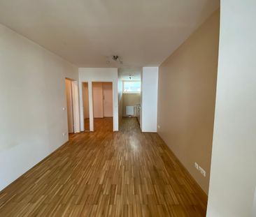 Schicke 2-Zimmerwohnung mit großer Außenfläche - U1 Nähe!! - Foto 3