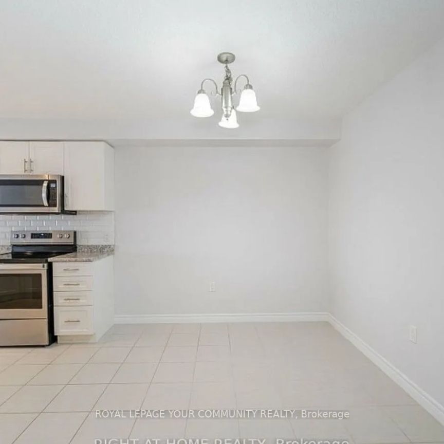 Property For Lease | X9249930 - Photo 1