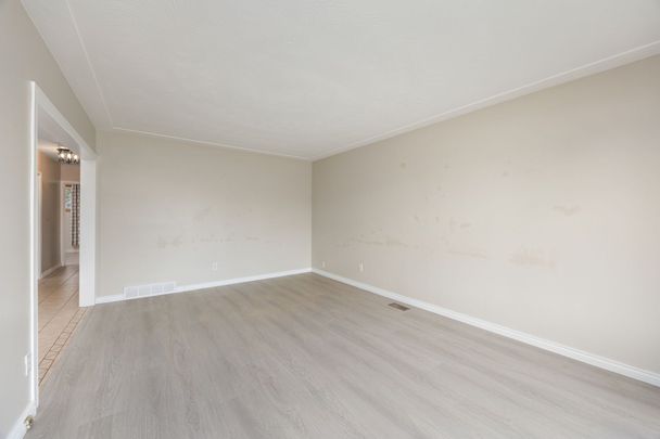 For Lease - 60 Champlain Avenue, Hamilton, Ontario - Photo 1