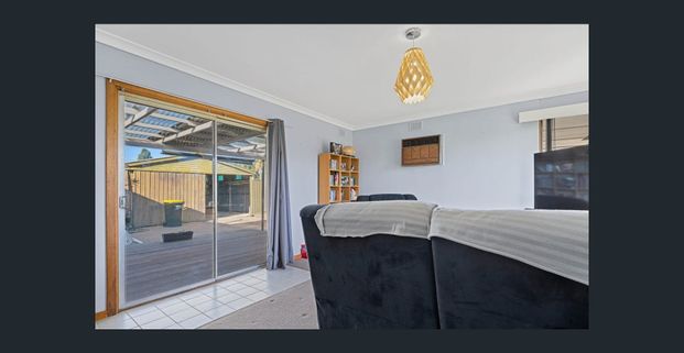 Spacious Family Home with Flexible Floorplan! - Photo 1