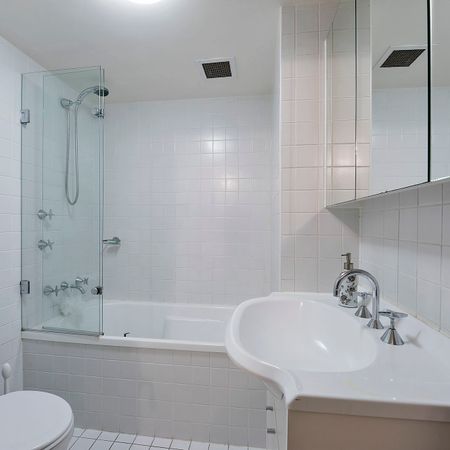 Unit 1/12 Queen Street, Glebe. - Photo 3