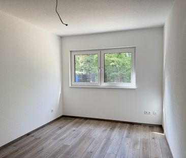 „Erstbezug“ – Modernes Zweifamilienhaus in ruhiger Wohnlage ***groß... - Photo 1