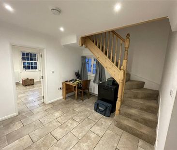 4 bedroom detached house to rent - Photo 4