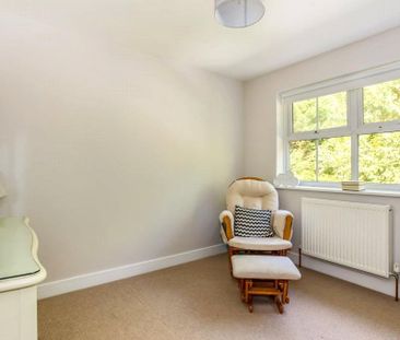 3 bedroom link detached house to rent - Photo 3