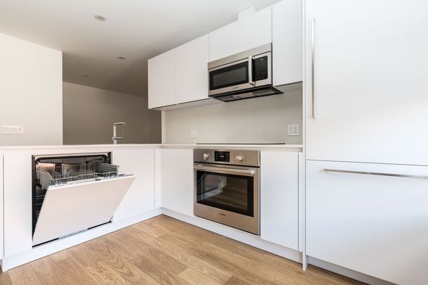 365 Eglinton Avenue East - Photo 1