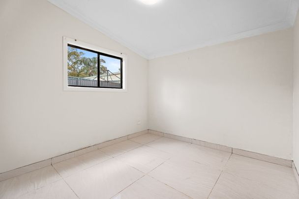 SPACIOUS LIVING IN NORTH ST MARYS! - Photo 1