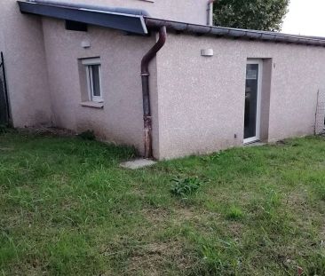 Studio Chamagnieu avec jardinet - Photo 2