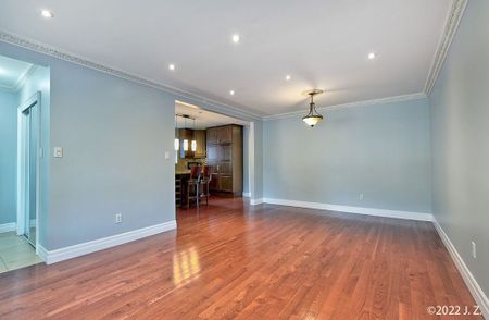 For Lease - 320 Rathburn Road Unit# UPPER, Toronto, Ontario - Photo 2