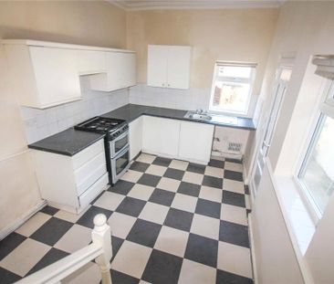 3 bedroom end of terrace house to rent - Photo 6