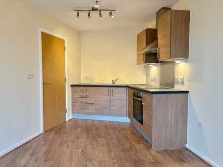 2 Bed Flat, Stuart Street, M11 - Photo 3