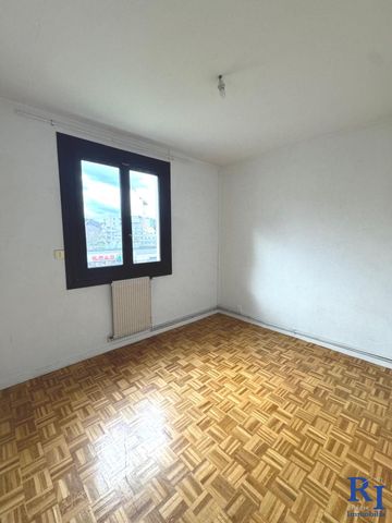 Location Appartement 4 pièces 81m² ECHIROLLES 38130 - Photo 5