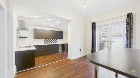 2 bedroom terraced house to rent - Photo 3