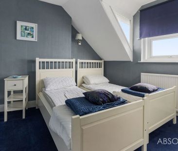 6 bed end of terrace house to rent in North Furzeham Road, Brixham,... - Photo 1