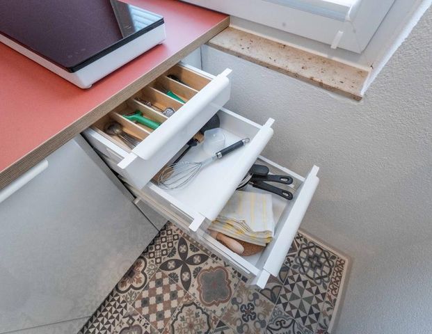 Modern möblierte 1-Zimmer Wohnung in zentraler Lage - ab sofort - Photo 1