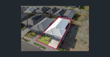 Modern Comfort, Family-Friendly Living - Beautiful 4-Bed Home for Rent - Photo 4