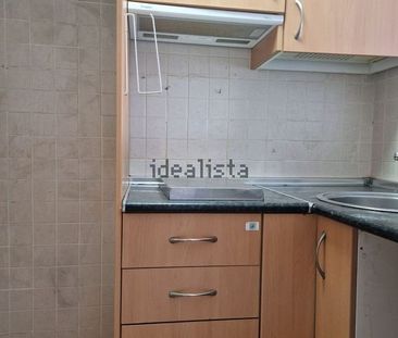 Alquiler de piso en Camino del Colmenar - Photo 2