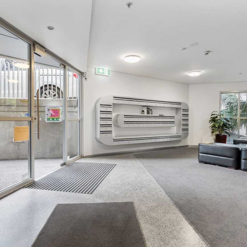 Boutique Modern City Living furnished or unfurnished you choose - Photo 1
