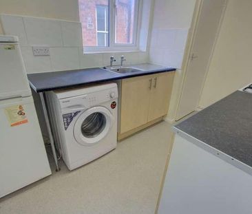 Barratt Close, Stoneygate, Leicester, LE2 - Photo 5