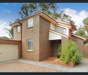 4/5 Y Street, Ashburton VIC 3147 - House For Rent | Domain - Photo 2