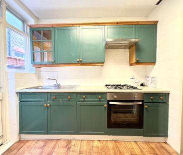 Brettenham Road, London - Photo 4