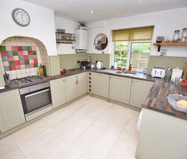 3 bedroom semi-detached house to rent - Photo 4