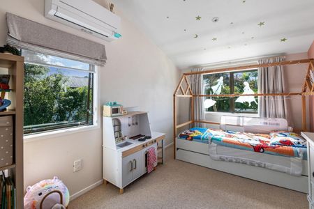 Versatile Layout - Photo 3