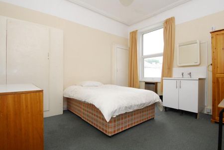 6 bedroom house to rent - Photo 4