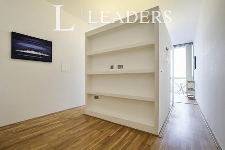 Studio to rent - Photo 2