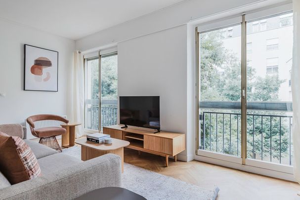 Place de Thorigny - Photo 1