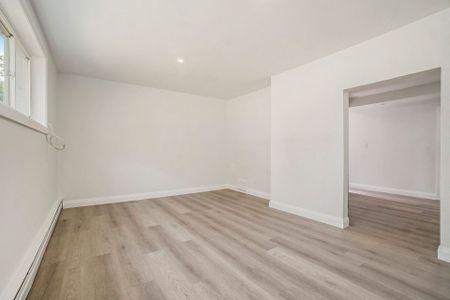 For Lease - 484 Queen Mary Street Unit# 1, Overbrook - Castleheights and Area, Ontario - Photo 4