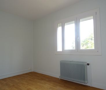Location Maison 4 pièces 65m² ST DENIS DE L HOTEL 45550 - Photo 2