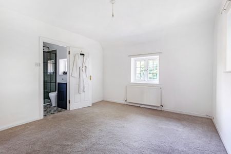 4 Bed Detached House, Oaklands Way, SO16 - Photo 3