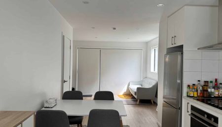 Modern, Sunny, Private and Fully Fenced Townhouse - Photo 4