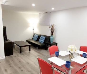 For Lease - 1588 Corkstone Glade Unit# B, Mississauga, Ontario - Photo 1