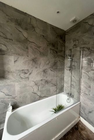 4 Bed Semi-Detached House, Hertford Rd, IG2 - Photo 5