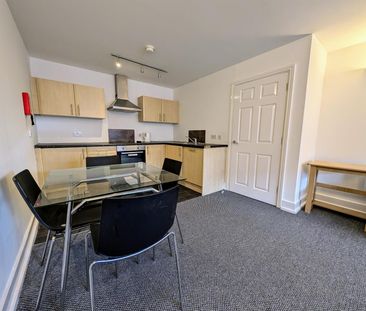 10E Moss Street, City Centre, L6 - Photo 4