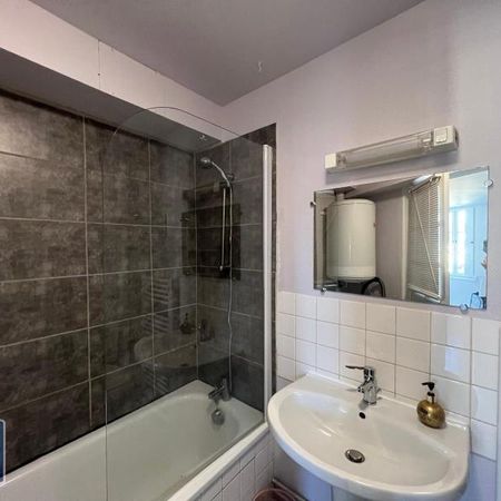 Location Appartement 1 pièce 24m² LAVAL 53000 - Photo 3