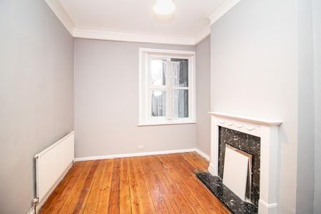 4 bedroom maisonette to rent - Photo 2