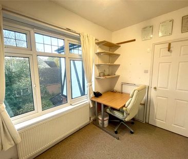 Tudor Court, 18 Church Road West, Farnborough, GU14 - Photo 3