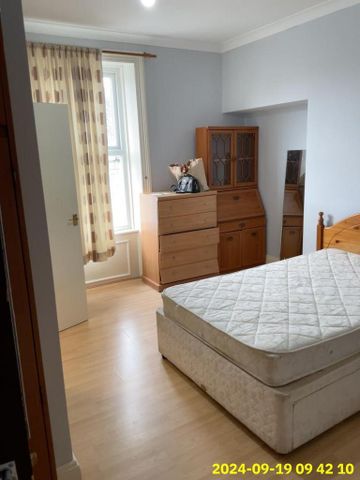 4 bedroom maisonette to rent - Photo 3