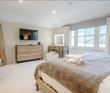 4 bedroom terraced house to rent - Photo 5