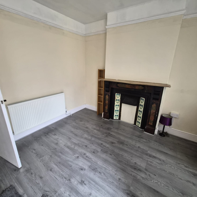 Carnation Road, Southampton - Photo 1