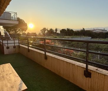 STUDIO FABRON MEUBLE / 26m2 + terrasse profonde 16m2 - Photo 4