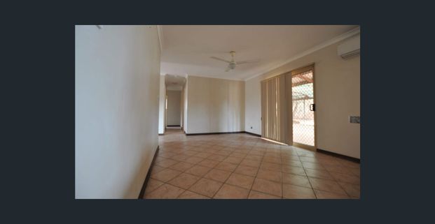 LARGE SHED AND AMPLE PARKING - 4x2 Close to CBD - Photo 1