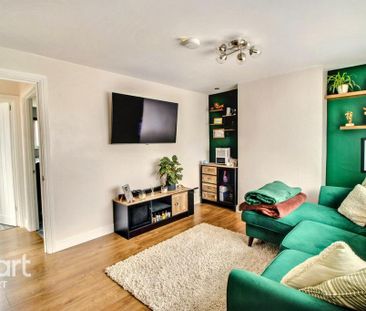 3 bedroom semi-detached house to rent - Photo 2