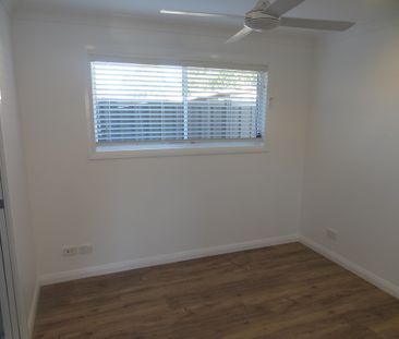 MODERN LIVING - Photo 3