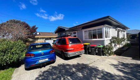 4 Bedroom Home - Photo 2