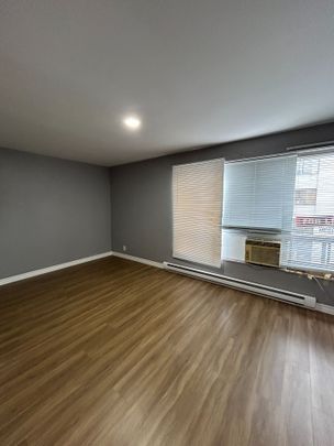 For Lease - 608 Gerrard Street Unit# 3nd Flr, Toronto, Ontario - Photo 1