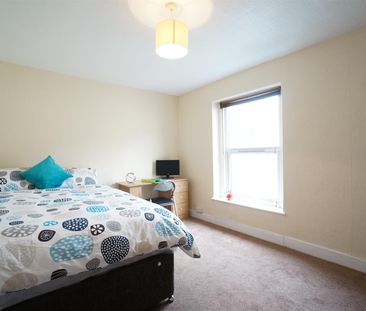 6 Albert Street - Photo 5